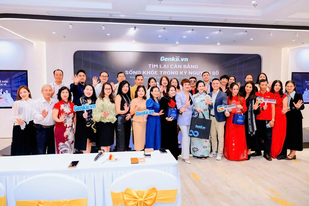 Viện Khoa học Sức khỏe tham dự Hội thảo "Sống khỏe trong kỷ nguyên số"
